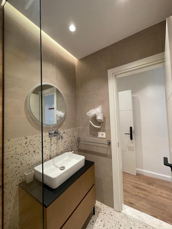 Downtown Studio Apartments Tiranë Ngoại thất bức ảnh