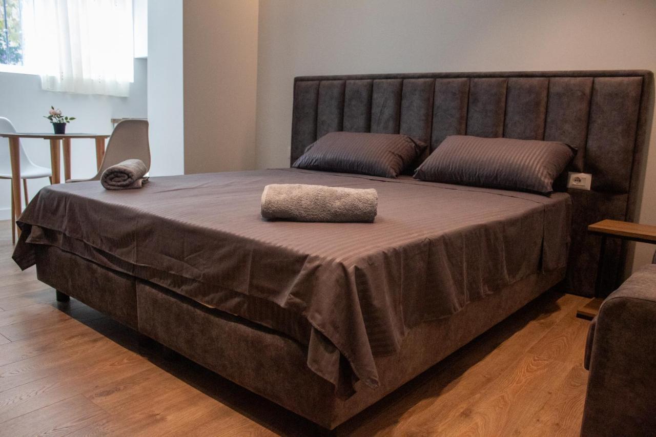 Downtown Studio Apartments Tiranë Ngoại thất bức ảnh