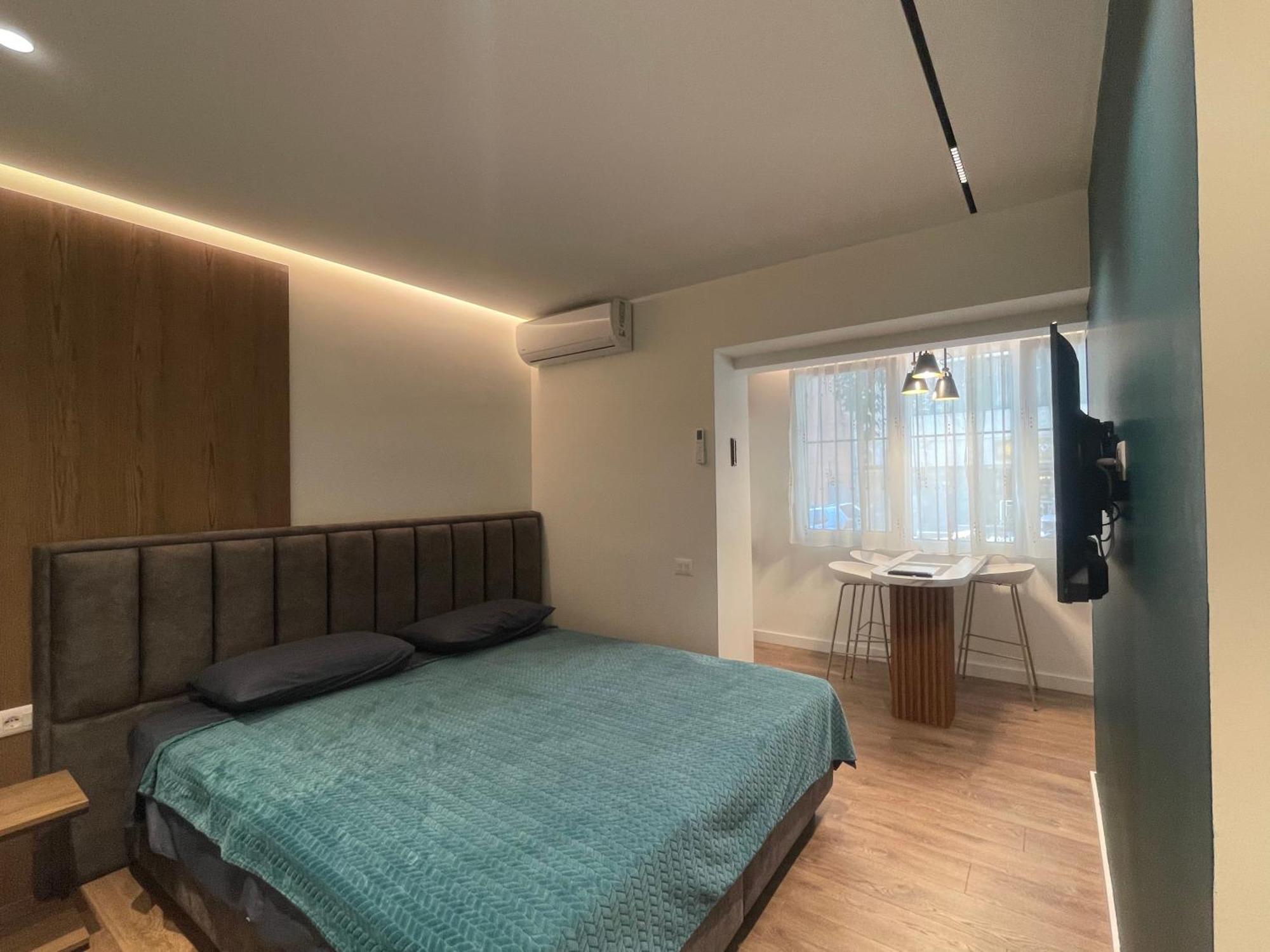 Downtown Studio Apartments Tiranë Ngoại thất bức ảnh