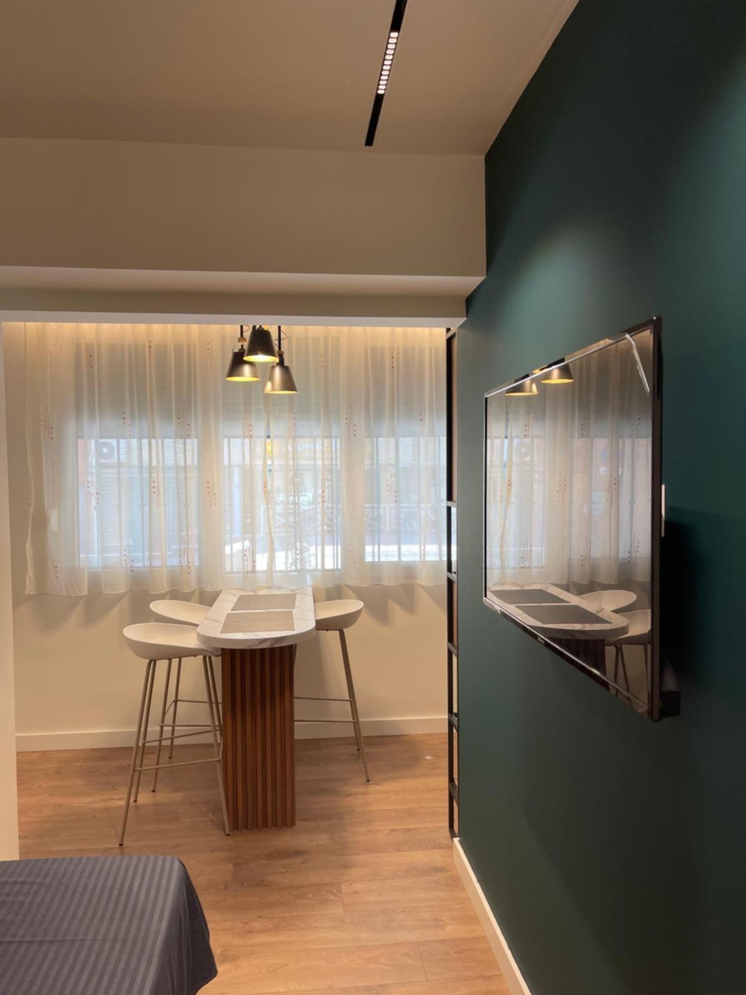 Downtown Studio Apartments Tiranë Ngoại thất bức ảnh