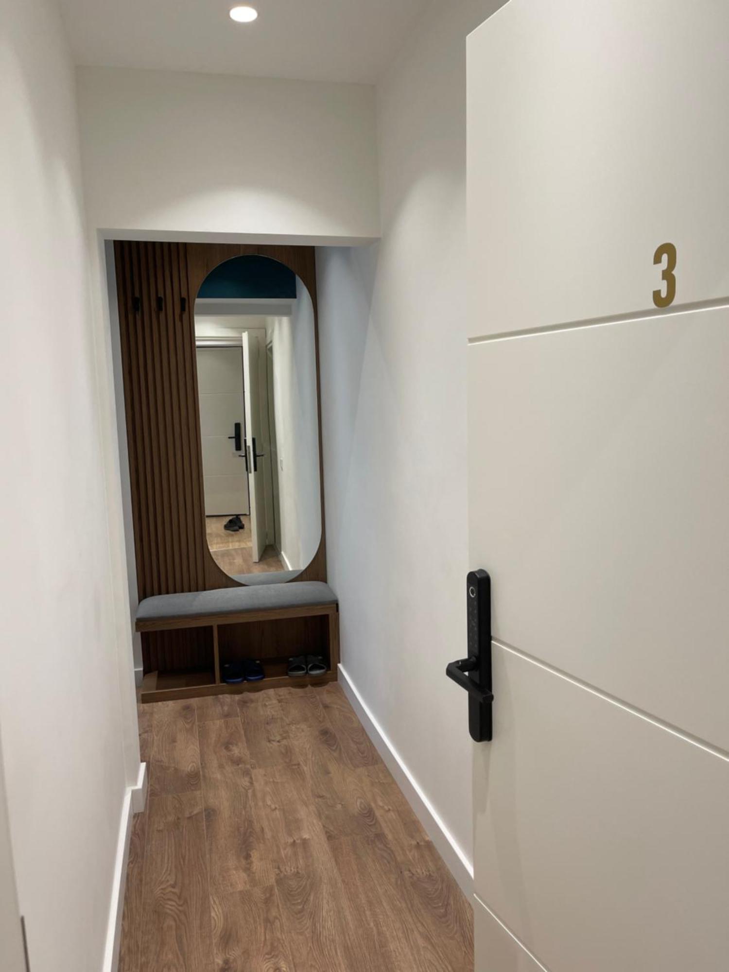 Downtown Studio Apartments Tiranë Ngoại thất bức ảnh